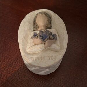 NWT WILLOW TREE Cream Figurine with Blue Flowers - Thank You Treasure Box